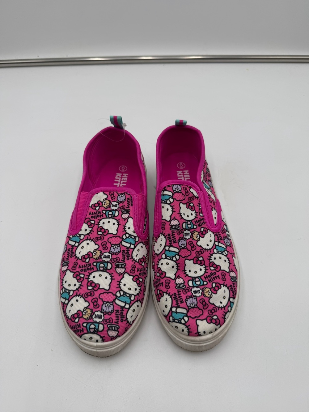 Hello Kitty Sanrio Pink All Over Print Slip On Canvas Sneakers Womens Size 6